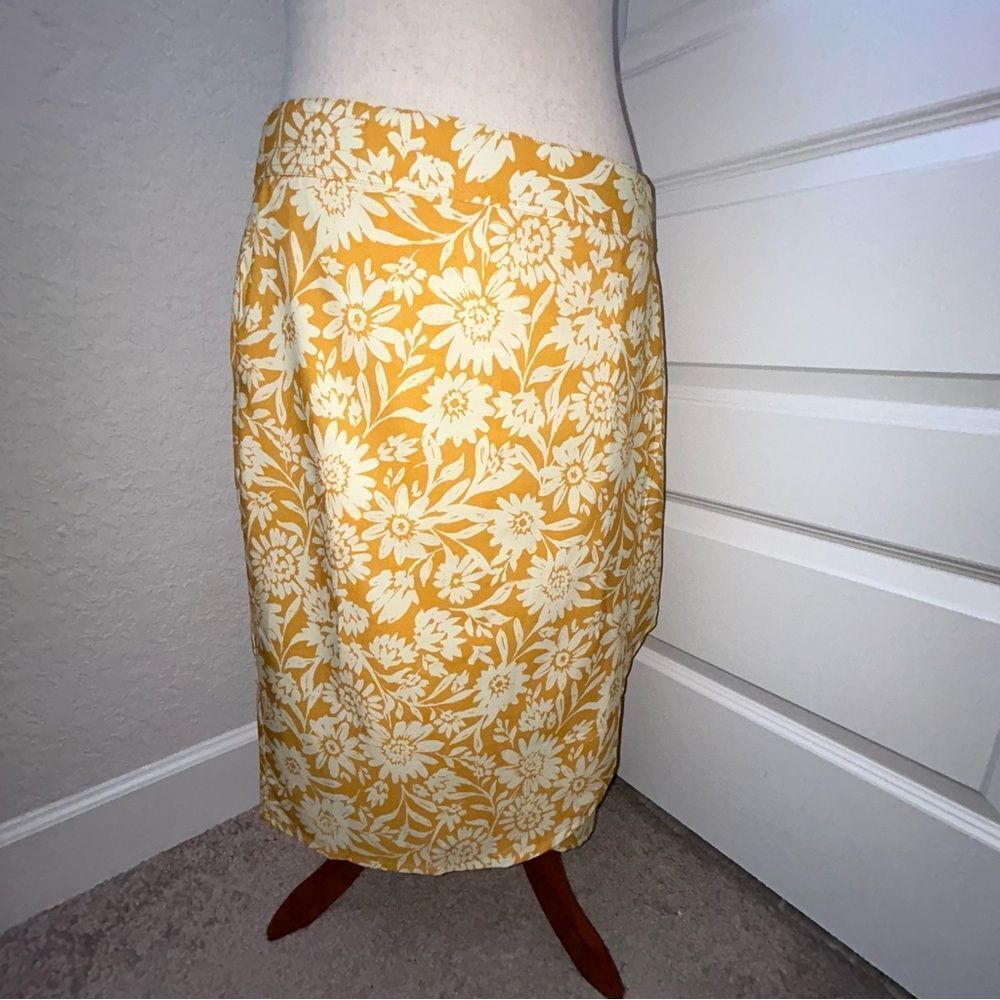 RipSkirt Hawaii Saffron sun Floral Print Full Wrap Length 3 Pencil Skirt